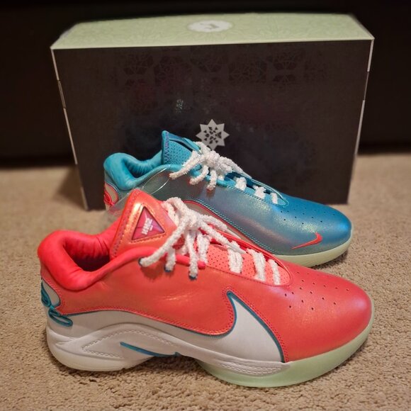 Nike Men's Size 10 LeBron 22 Christmas Pack - Limelight HV5148-600 Glow In Dark - Picture 1 of 6